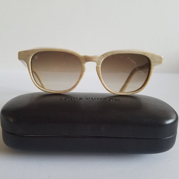 Louis Vuitton Italian Limited Edition Hand made Women's Sunglasses - Picture 9 of 12